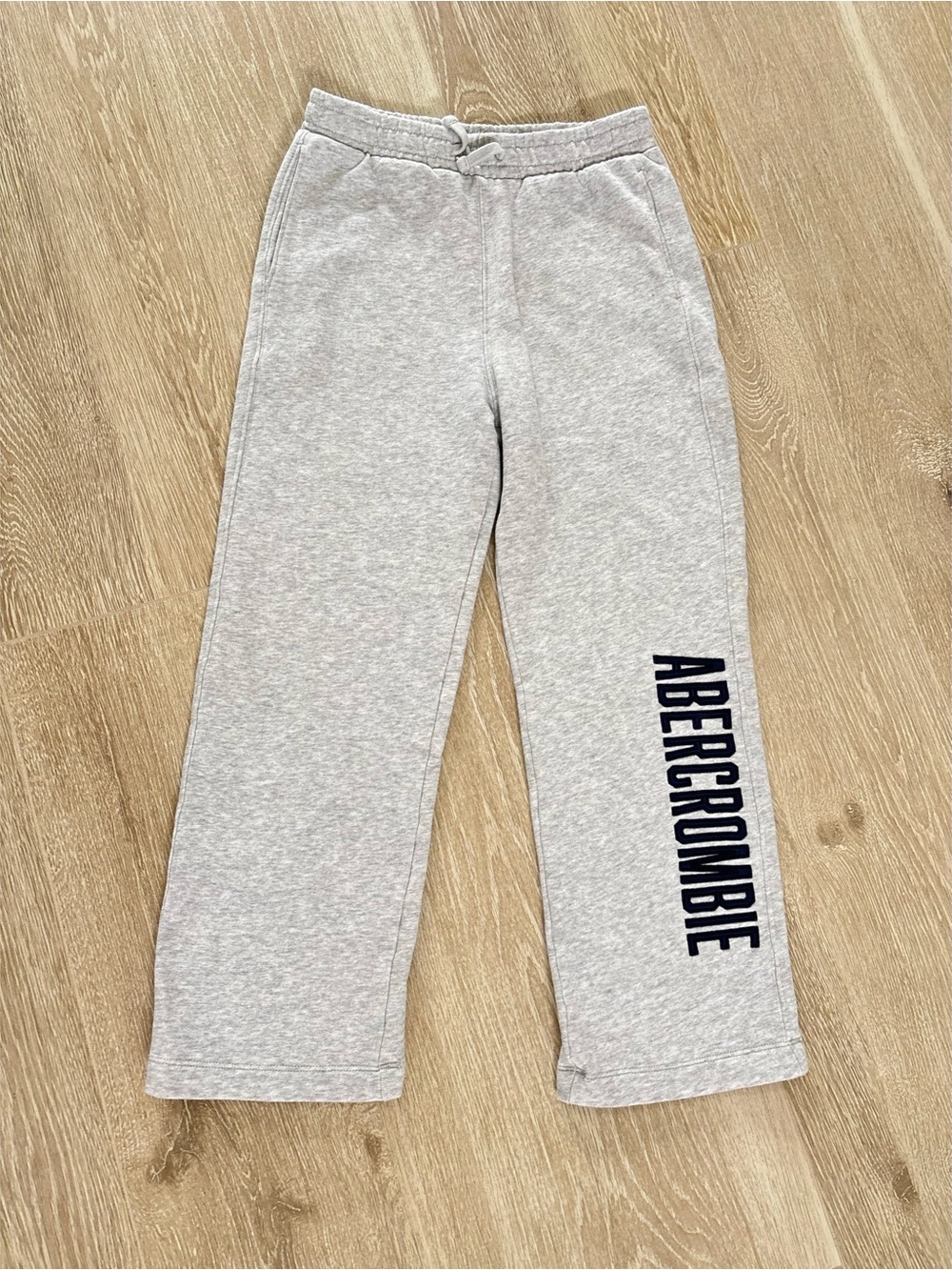 NEW Abercrombie & Fitch Light Kids open hem Logo Sweatpants, sz 11/12